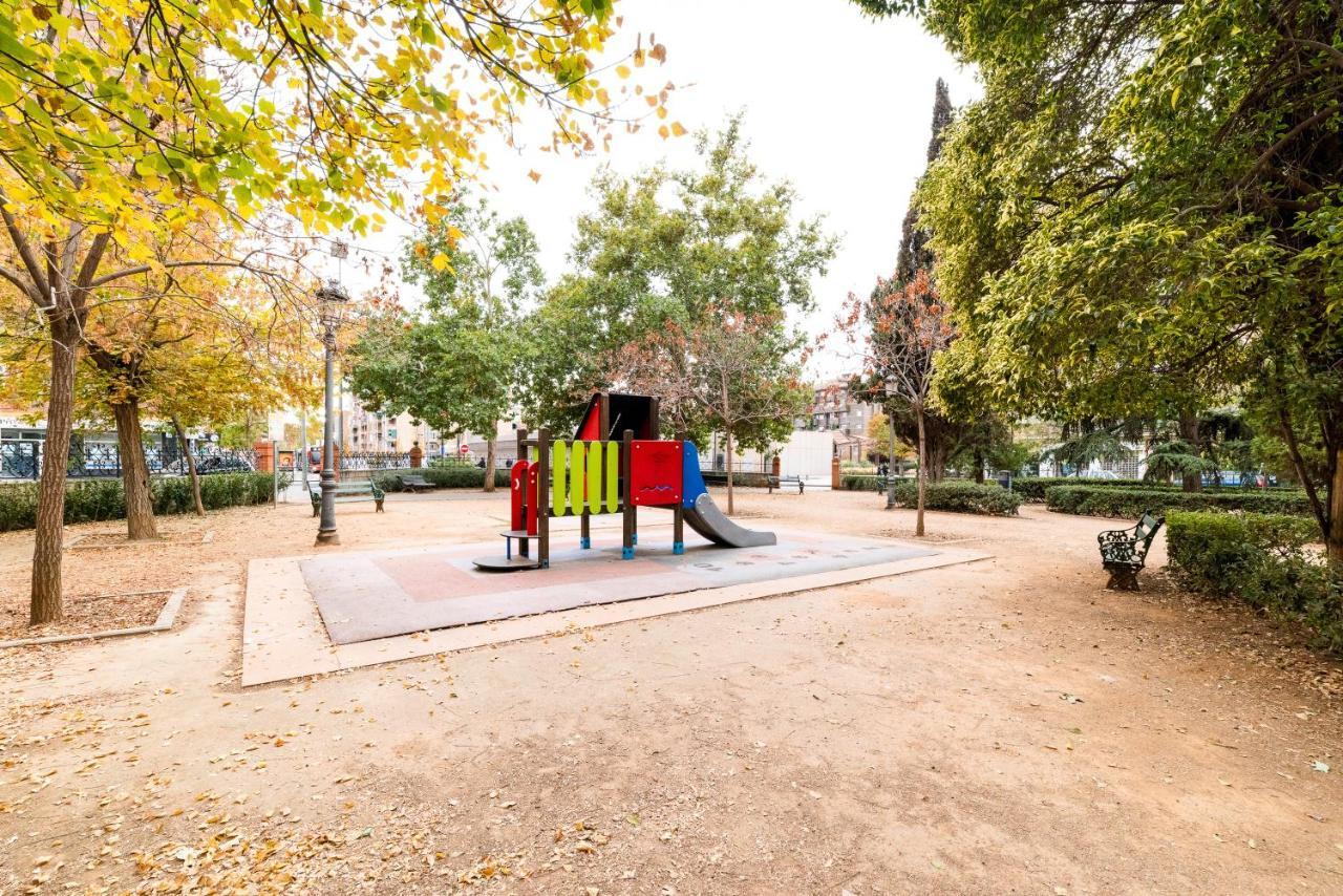 Piso Junto A Parque De Las Ciencias En Granada Exterior photo
